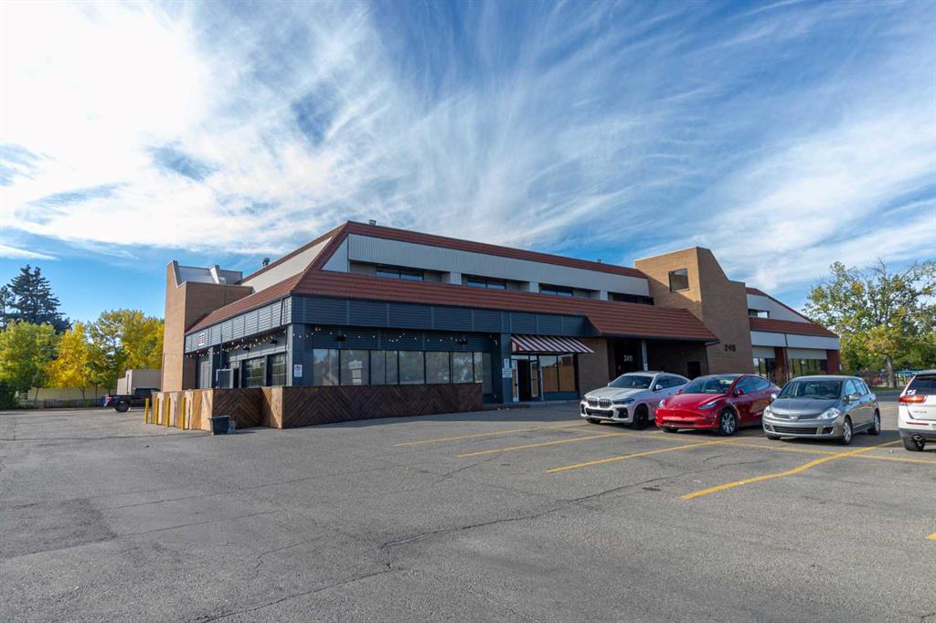 #Second Floor 2411 4 Street NW, Calgary, Alberta, T2M 2Z8