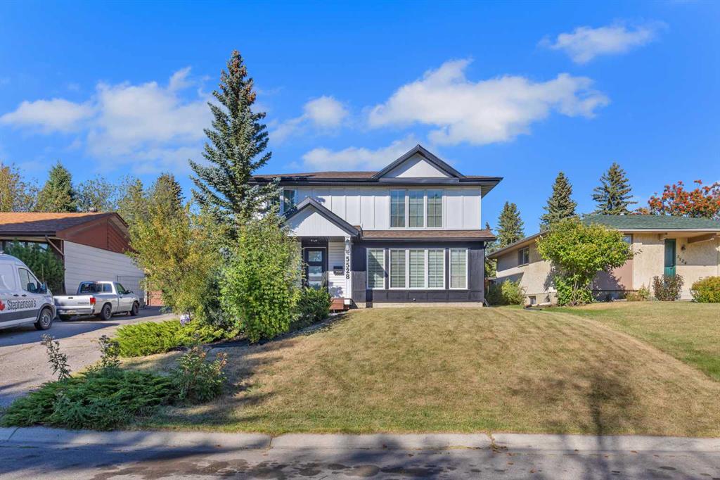 5528 Dalhart Hill NW, Calgary, Alberta, T3A 1S9