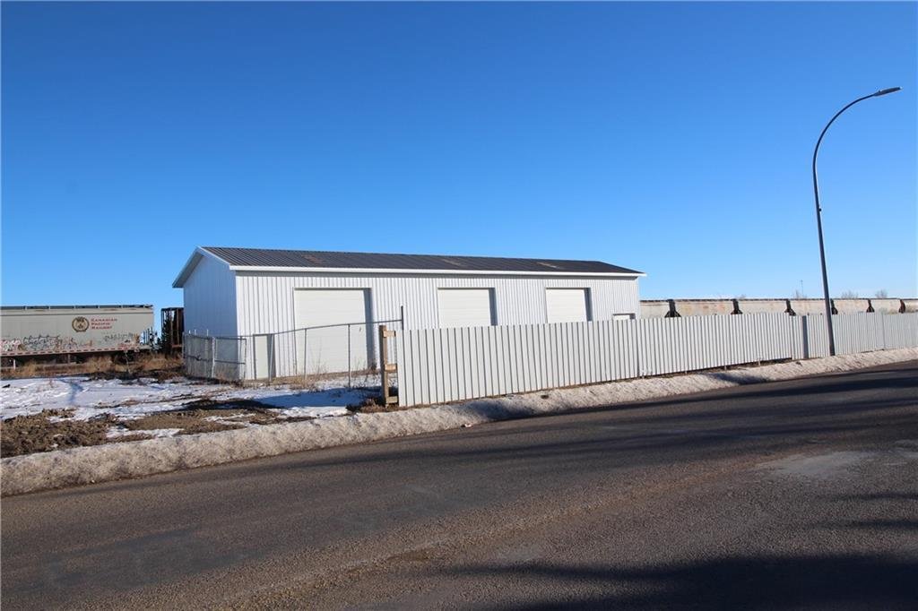 670 10 Avenue S, Carstairs, Alberta, T0M 0N0