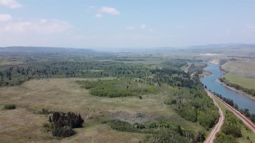 W:5 R:4 T:26 S:7 Q:SE &NE,& NW, Rural Rocky View County, Alberta, T0L1N0