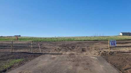 48051 295 Avenue E, De Winton, Alberta, T0L 0X0