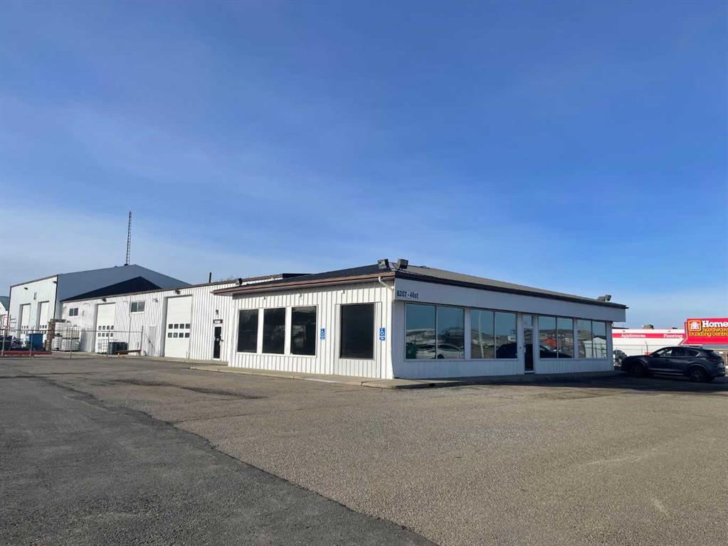 #Bay 1 & Bay 2 6207 46 Street, Olds, Alberta, T4H 1L7