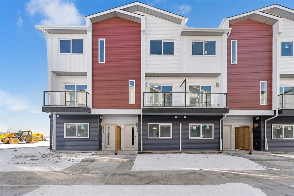 308 Red Sky Villas NE, Calgary, Alberta, T3N 1V4