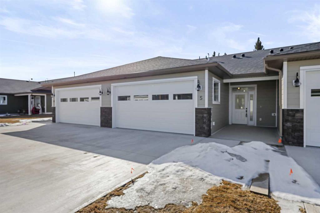 #5 610 4 Avenue SW, Sundre, Alberta, T0M1X0