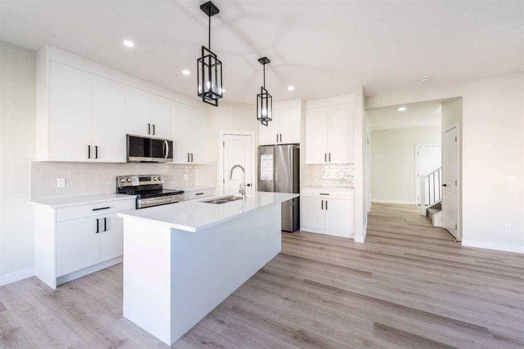 84 Waterford Manor, Chestermere, Alberta, T1X 2T9