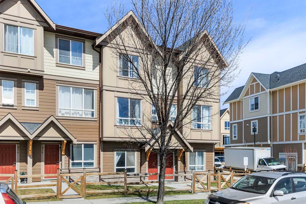 978 Sherwood Boulevard NW, Calgary, Alberta, T3R0V3