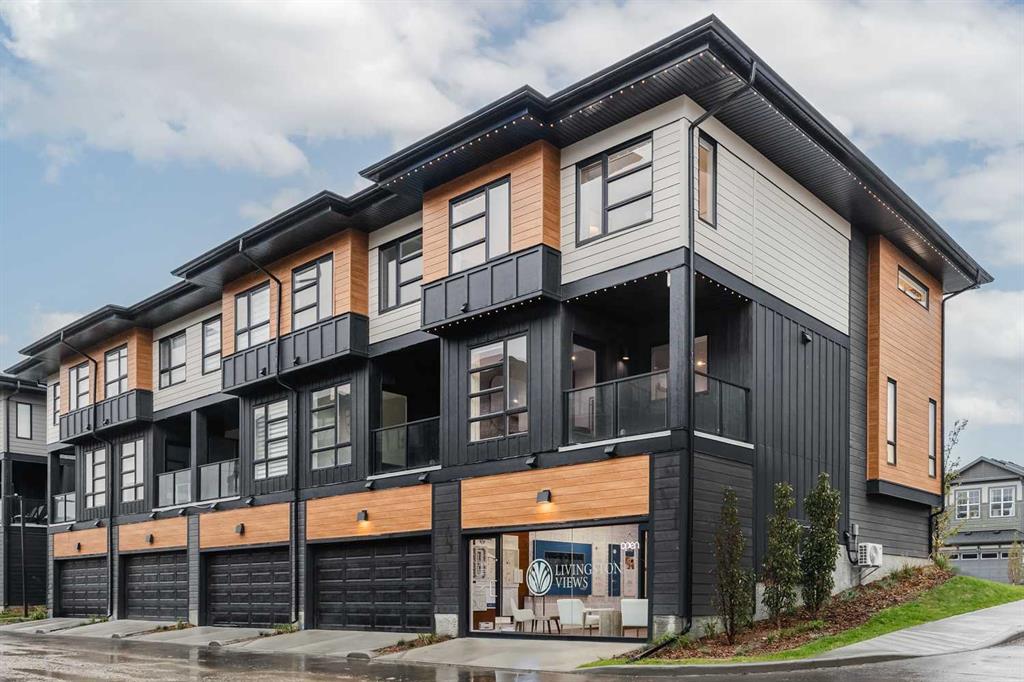25 Lucas Way NW, Calgary, Alberta, T3P 2C7