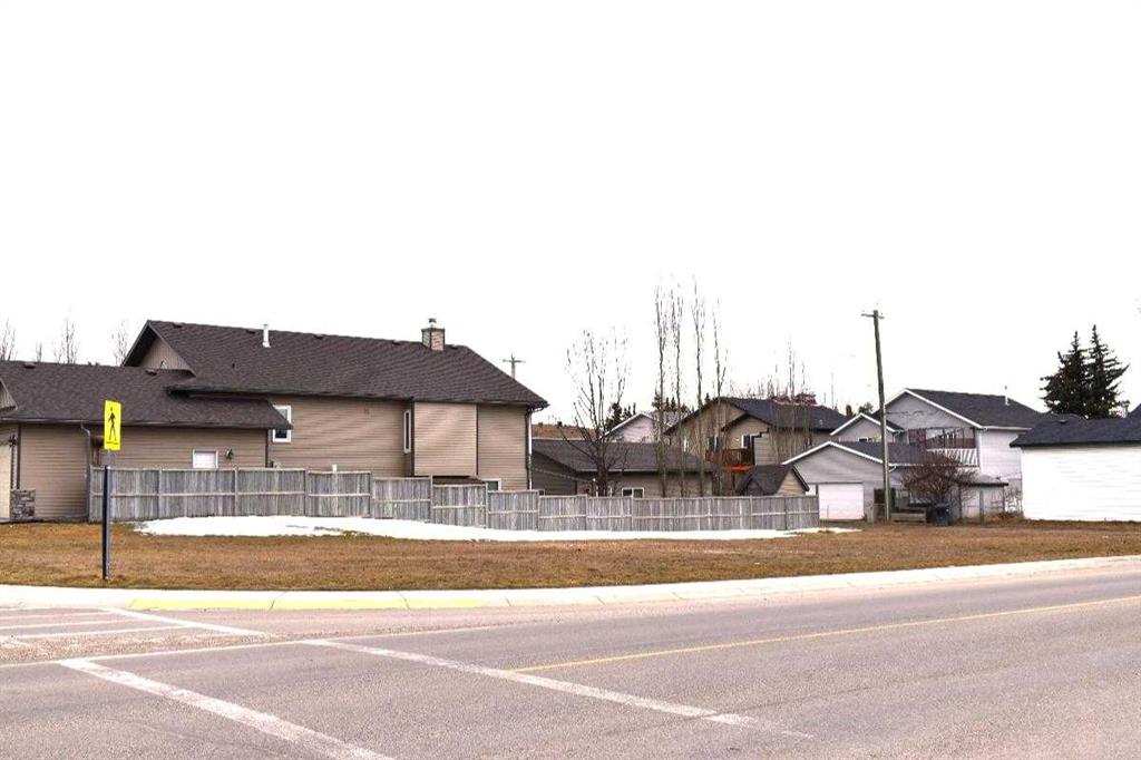 226 Parkview Estates, Strathmore, Alberta, T1P 1K8