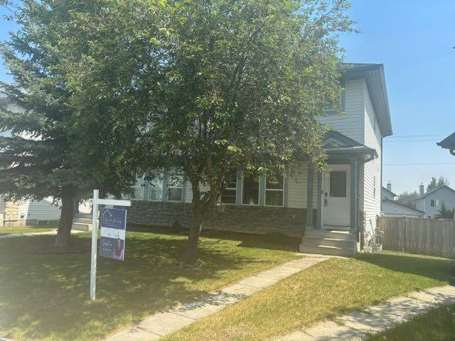 86 Taravista Gardens NE, Calgary, Alberta, T3J 4K9