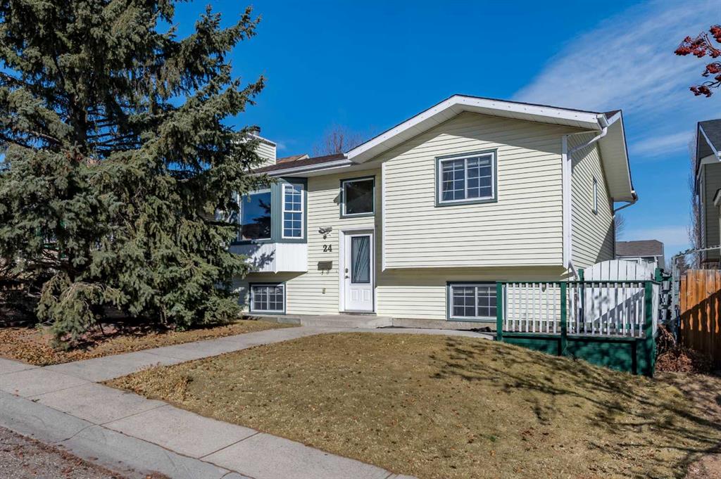 24 MacEwan Meadow Link NW, Calgary, Alberta, T3K 3H4
