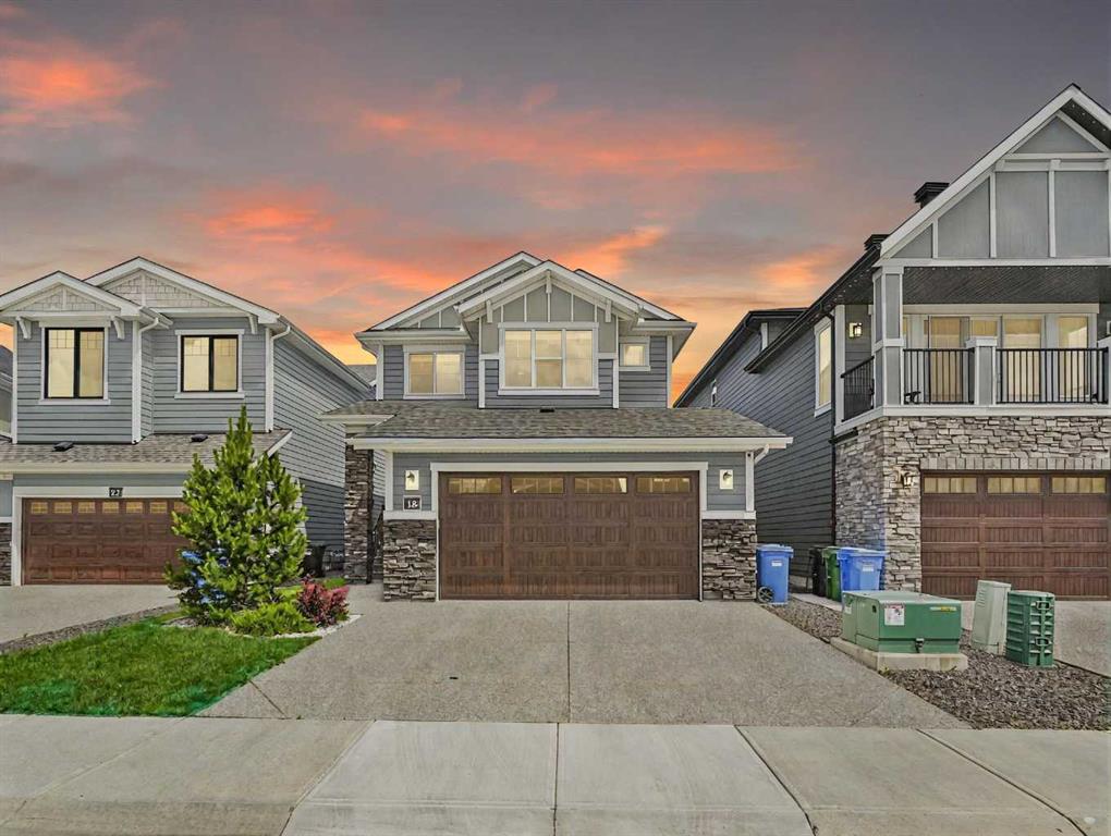 18 West Grove Mews SW, Calgary, Alberta, T3H 2B1