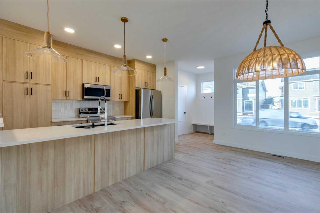 53 Andalusian Road, Cochrane, Alberta, T4C3B7