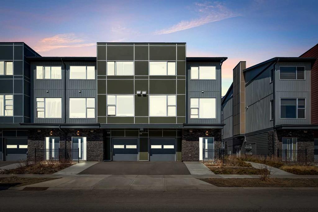 82 Saddlestone Drive NE, Calgary, Alberta, T3J 0W4
