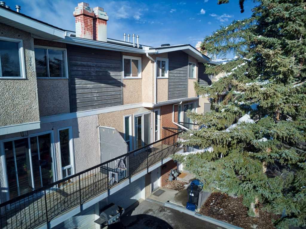 #22 643 4 Avenue NE, Calgary, Alberta, T2E 0J9