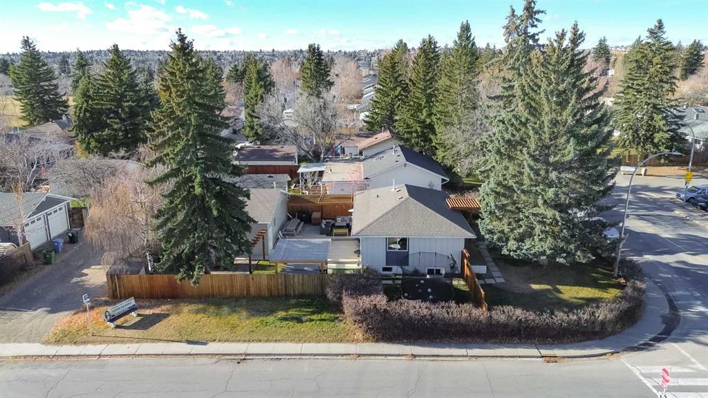 4703 26 Avenue SW, Calgary, Alberta, T3E 0R3