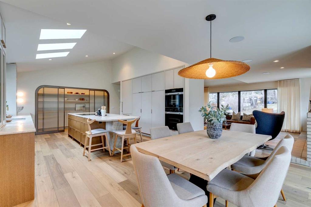 936 Elizabeth Road SW, Calgary, Alberta, T2S 1M9