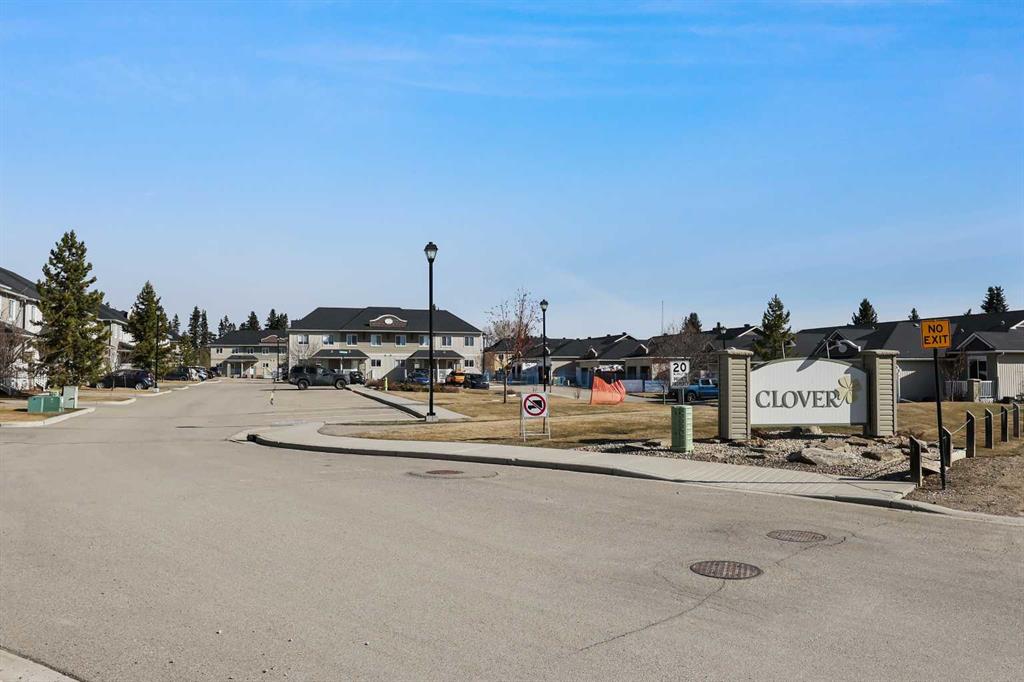 604 Clover Road, Carstairs, Alberta, T0M 0N0