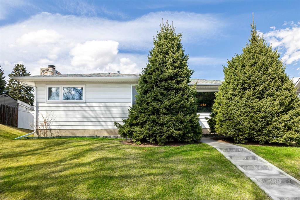 7419 Huntertown Crescent NW, Calgary, Alberta, T2K 4K3