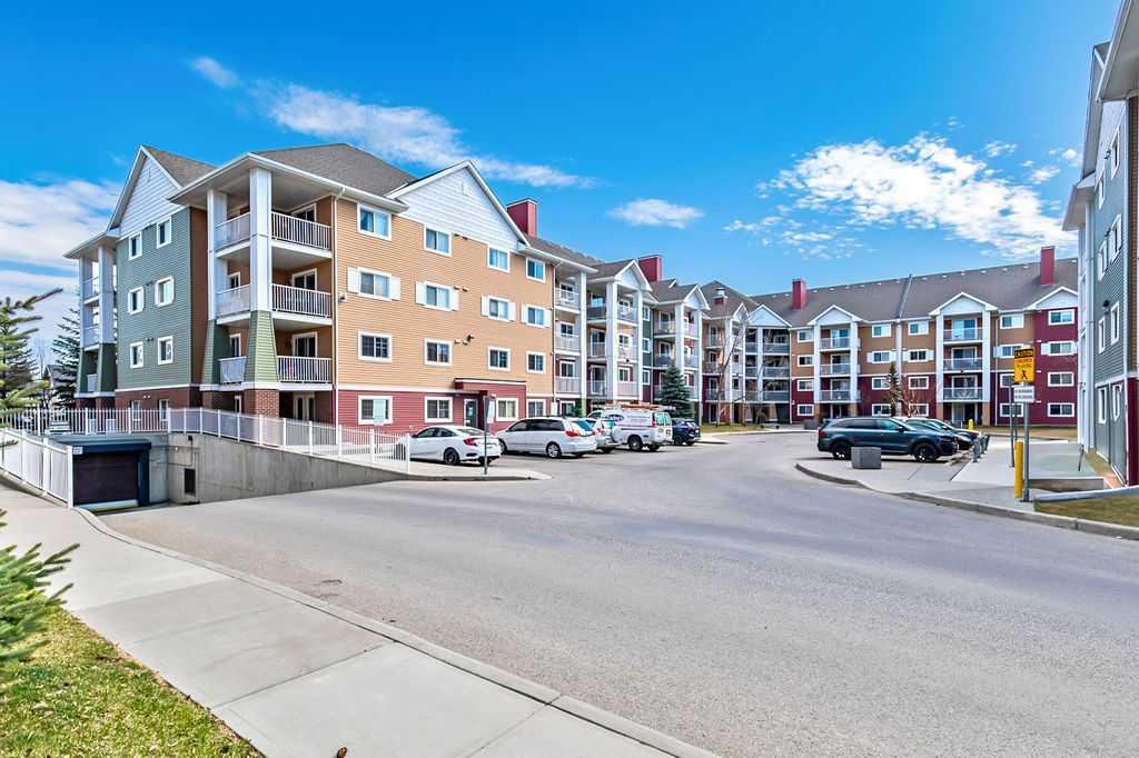 #3326 10 Prestwick Bay SE, Calgary, Alberta, T2Z 0B3