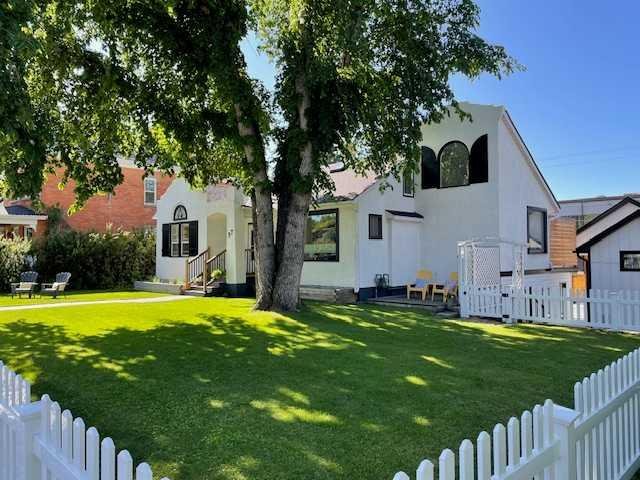 37 Elma Street W, Okotoks, Alberta, T1S 1J7