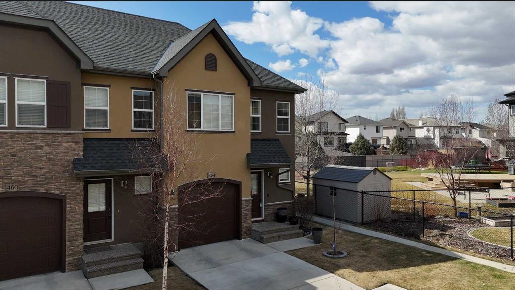 464 Quarry Villas SE, Calgary, Alberta, T2C 5K1