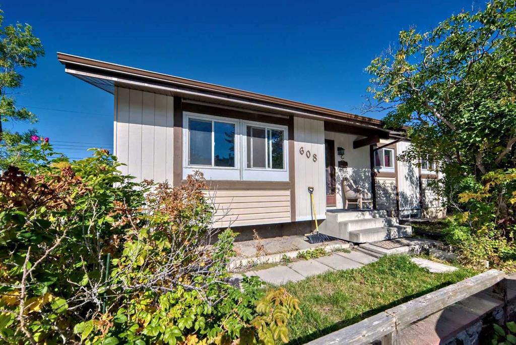 608 Olympia Drive SE, Calgary, Alberta, T2C 1H5