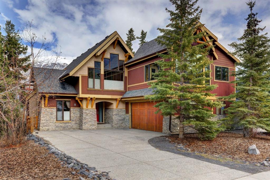 207 Miskow Close, Canmore, Alberta, T1W 3G7