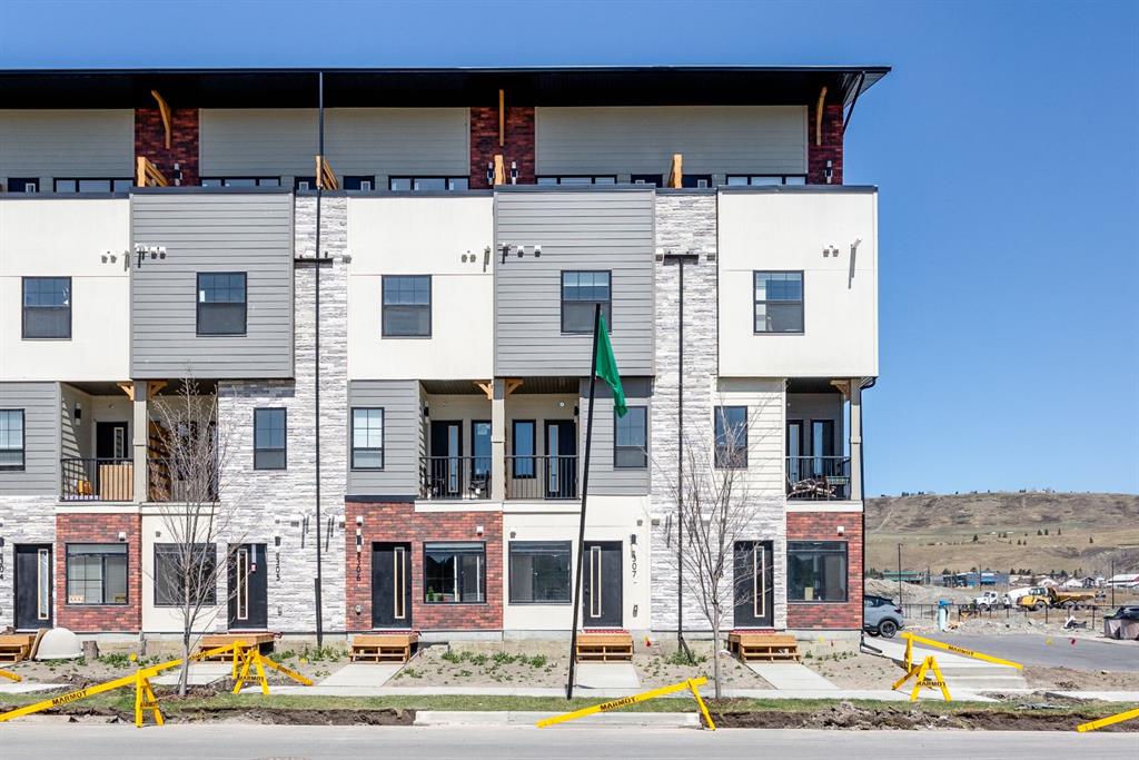 #315 156 Park Street, Cochrane, Alberta, T4C 2B8