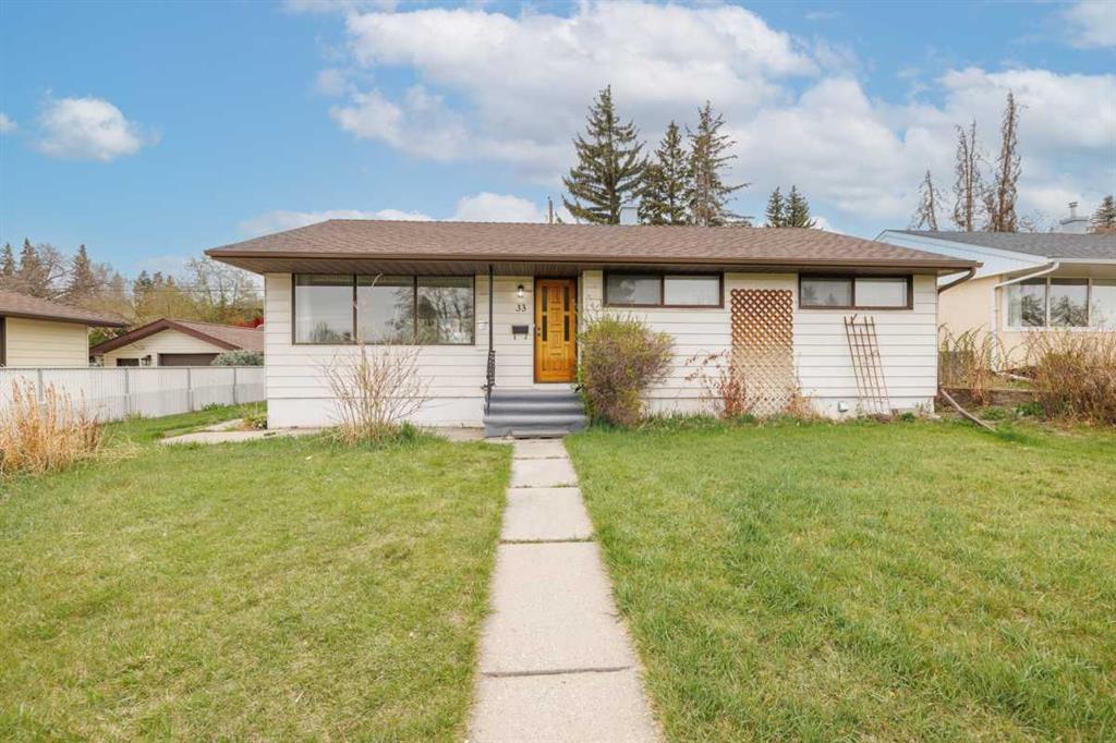 33 Northmount Crescent NW, Calgary, Alberta, T2K 2V8
