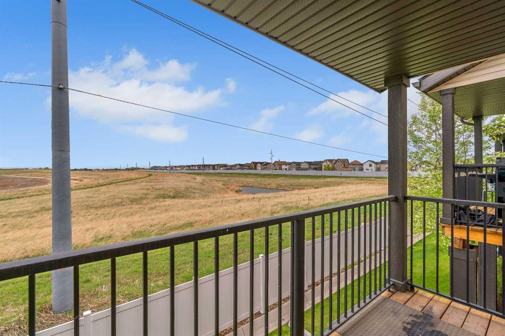 357 Copperpond Landing SE, Calgary, Alberta, T2Z 1G6