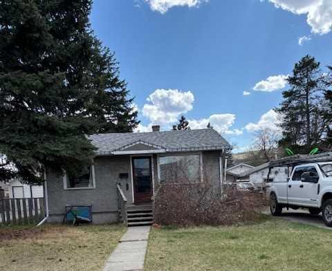 6435 34 Avenue NW, Calgary, Alberta, T3B 1S5