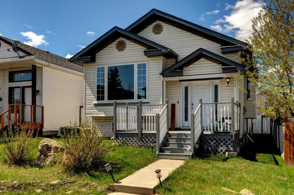 220 Sheep River Lane, Okotoks, Alberta, T1R 2B1