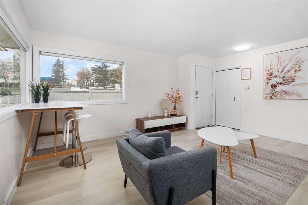 4504 14 Street NW, Calgary, Alberta, T2K1J6