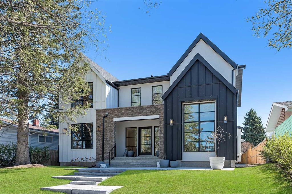 83 Lissington Drive SW, Calgary, Alberta, T3E 5E4