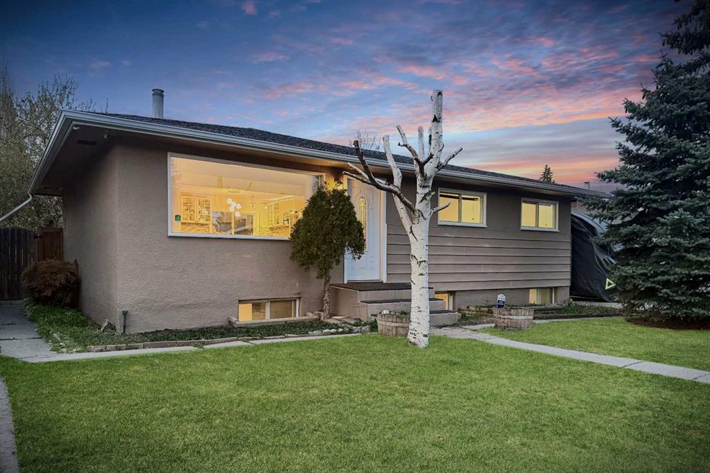4224 Worcester Drive SW, Calgary, Alberta, T3C 3L4