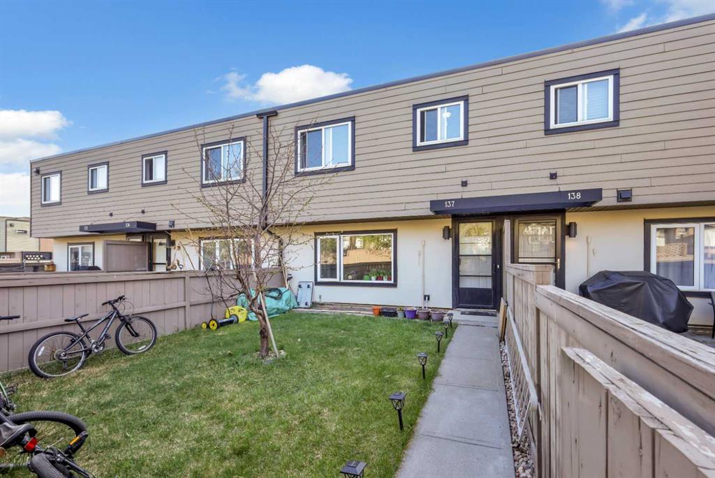 #137 3809 45 Street SW, Calgary, Alberta, T3E 3H4