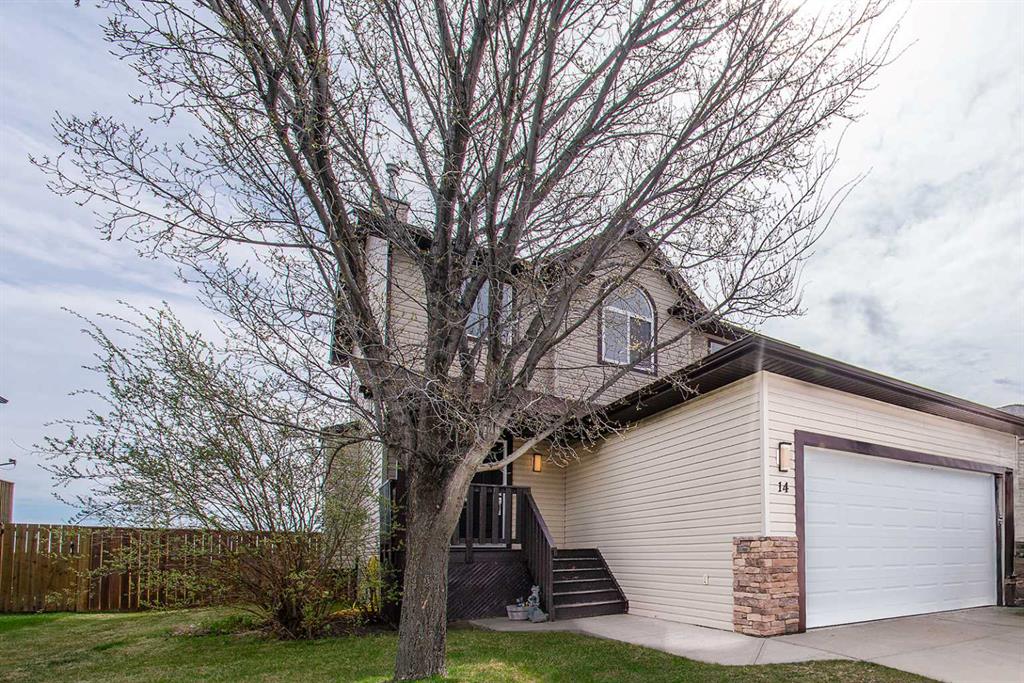 14 Garneau Gate, Carstairs, Alberta, T0M0N0