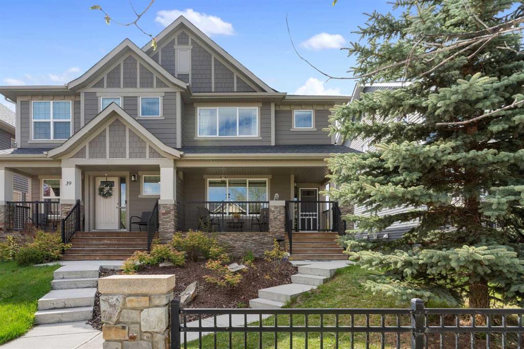 37 Legacy Gate SE, Calgary, Alberta, T2X 0W3