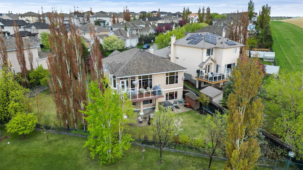 35 Royal Crest Way NW, Calgary, Alberta, T3G4M7