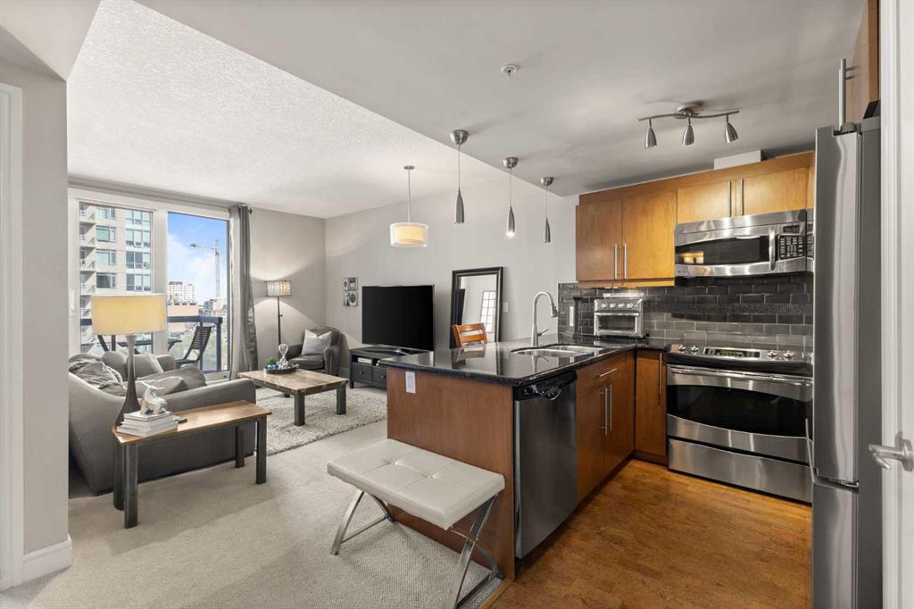 #701 817 15 Avenue SW, Calgary, Alberta, T2R 0H8