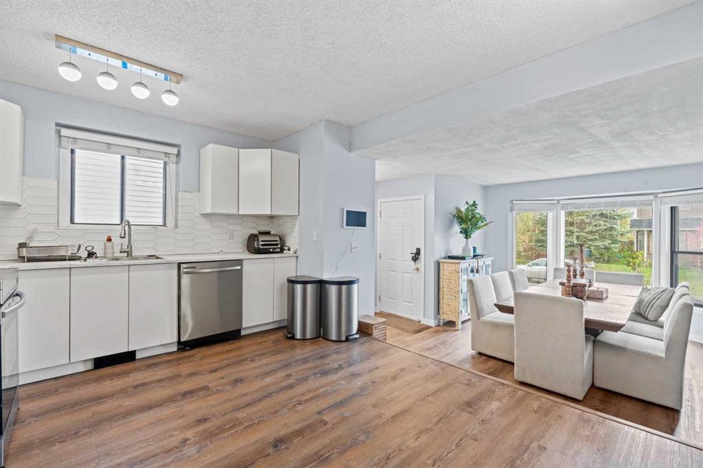 87 Taraglen Road NE, Calgary, Alberta, T3J 2M4