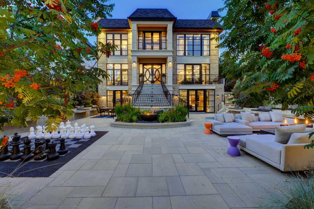 1118 Premier Way SW, Calgary, Alberta, T2T 1L6