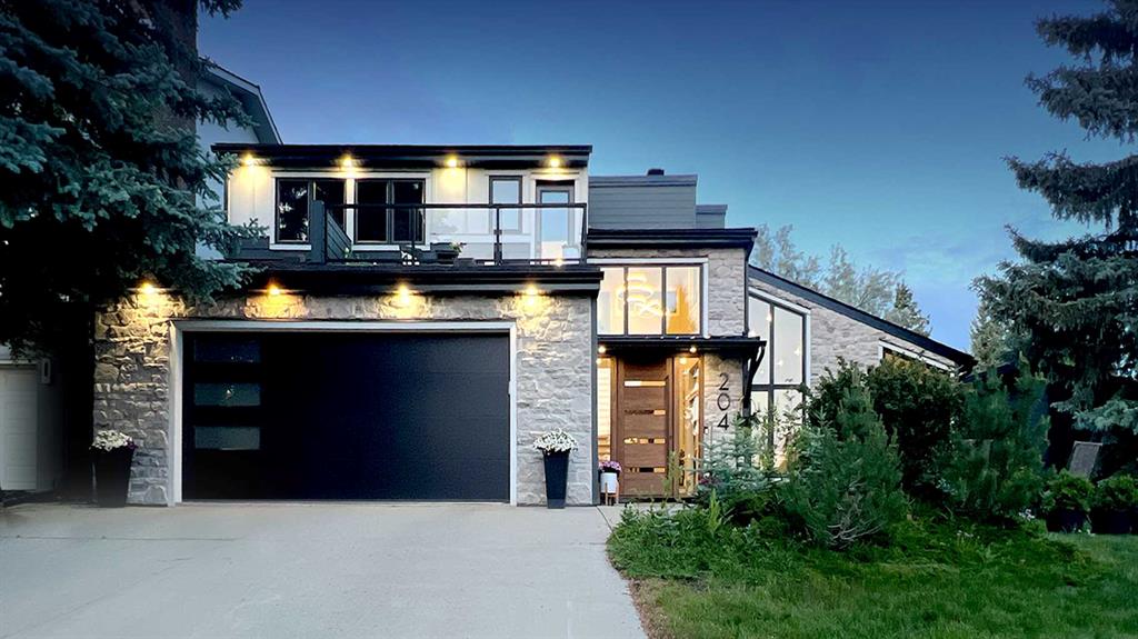 204 Pump Hill View SW, Calgary, Alberta, T2V 4M9