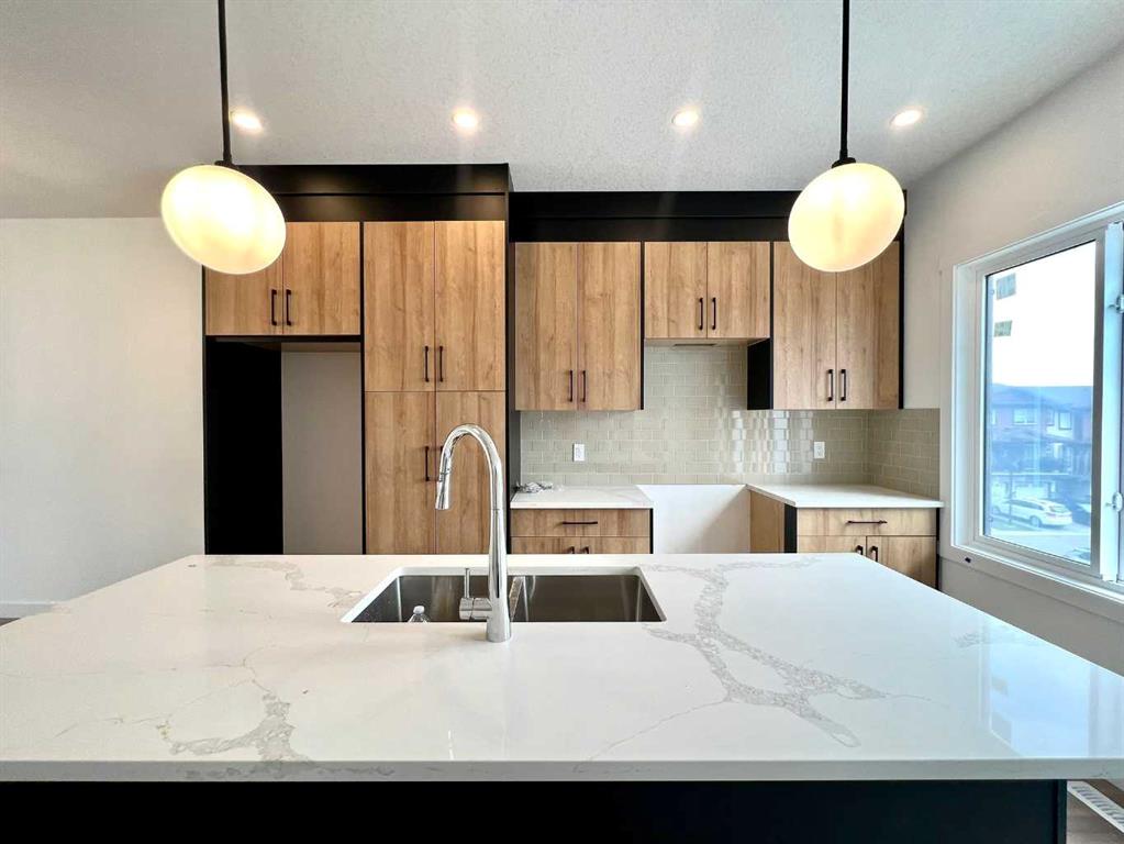 245 Sage Hill Rise NW, Calgary, Alberta, T3R 2E7