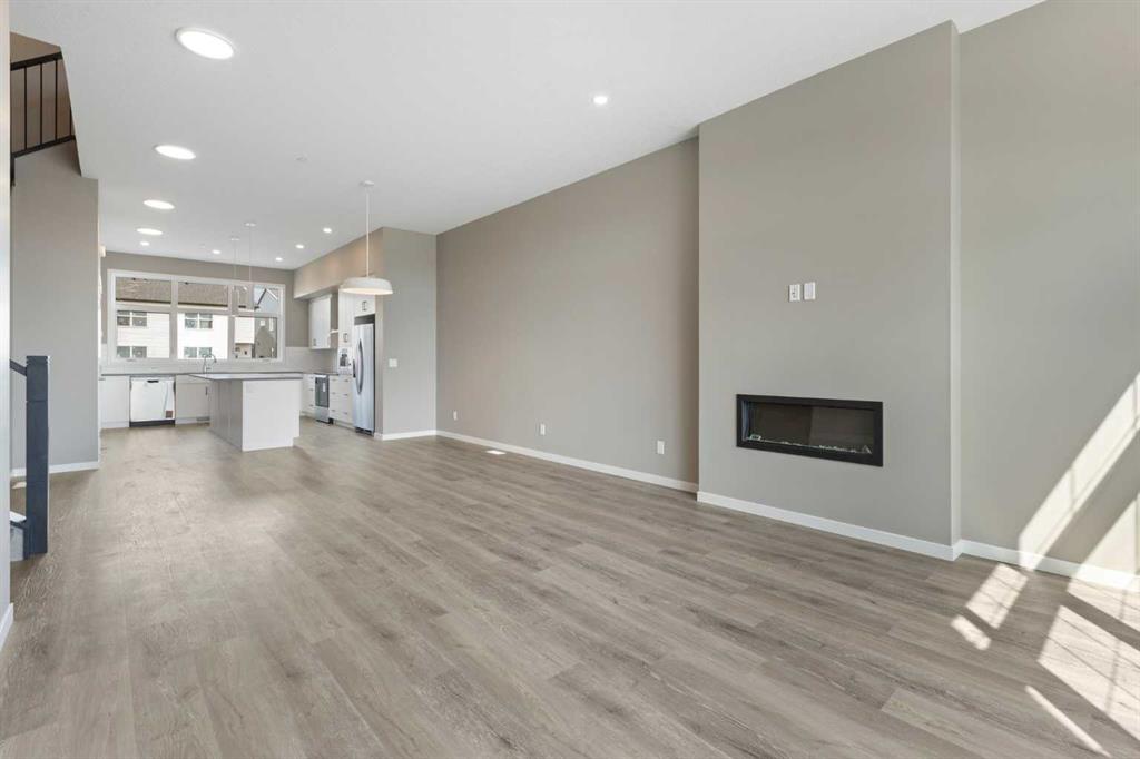 415 Hotchkiss Manor SE, Calgary, Alberta, T3S 0N3