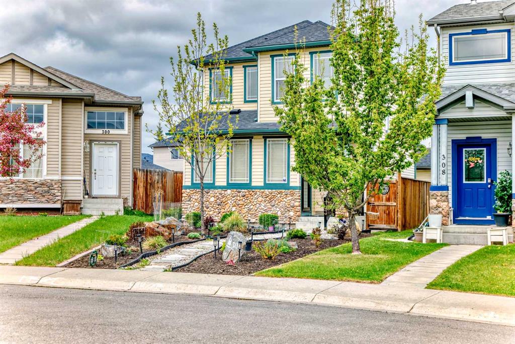 304 Eversyde Circle SW, Calgary, Alberta, T2Y 5C7