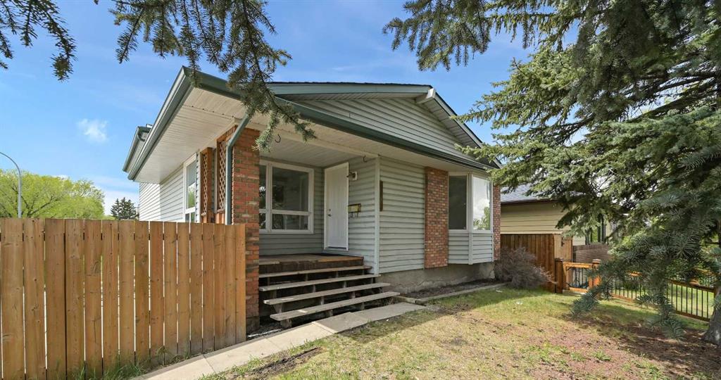 8303 Centre Street NW, Calgary, Alberta, T3K 1J5