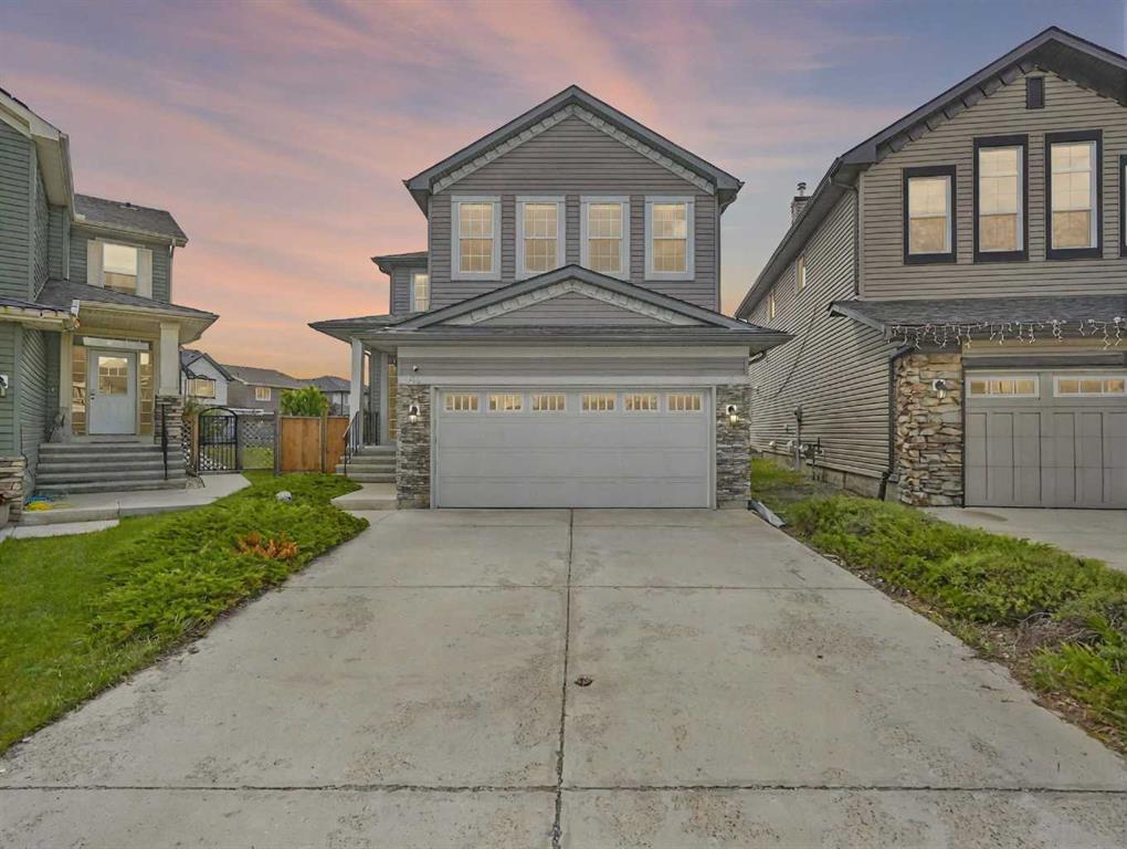64 Royal Oak Cape NW, Calgary, Alberta, T3G 0A5