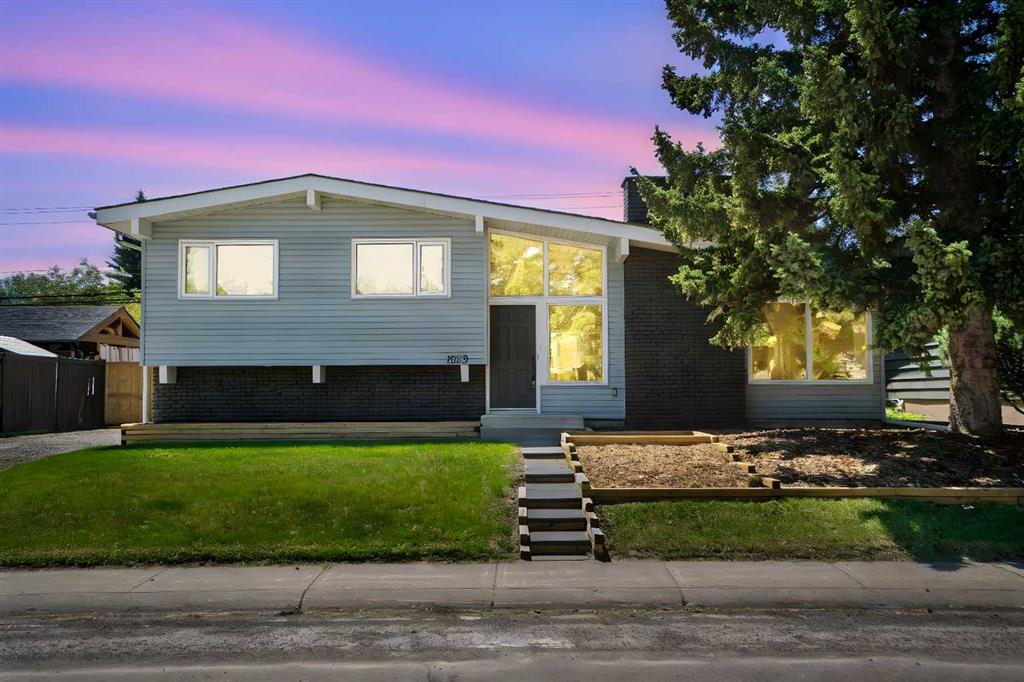 1039 Lake Bonavista Drive SE, Calgary, Alberta, T2J 0N8