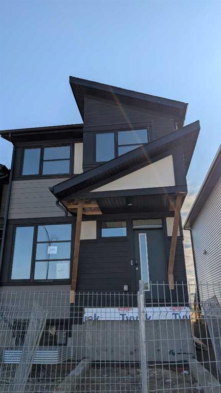 894 Wolf Willow Boulevard SE, Calgary, Alberta, T2X 5R7